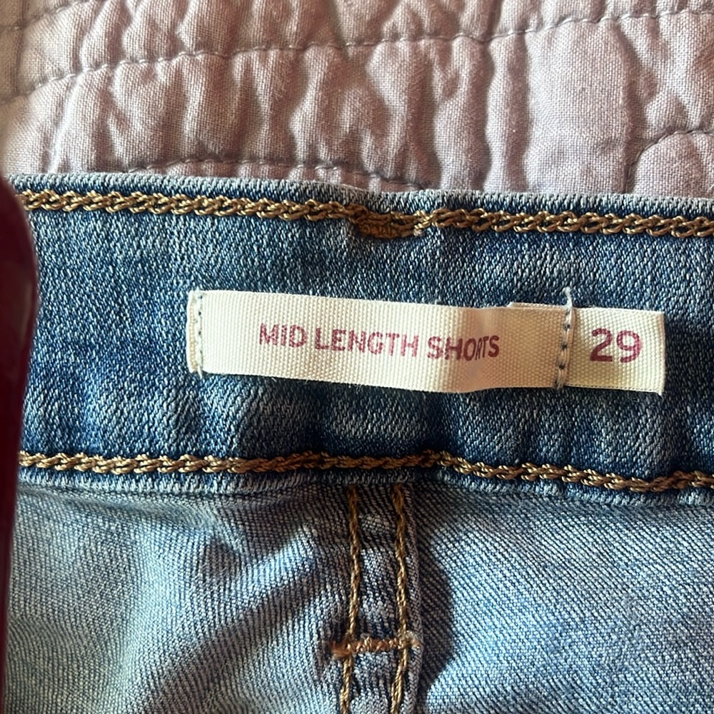 Levi Shorts W 29 women